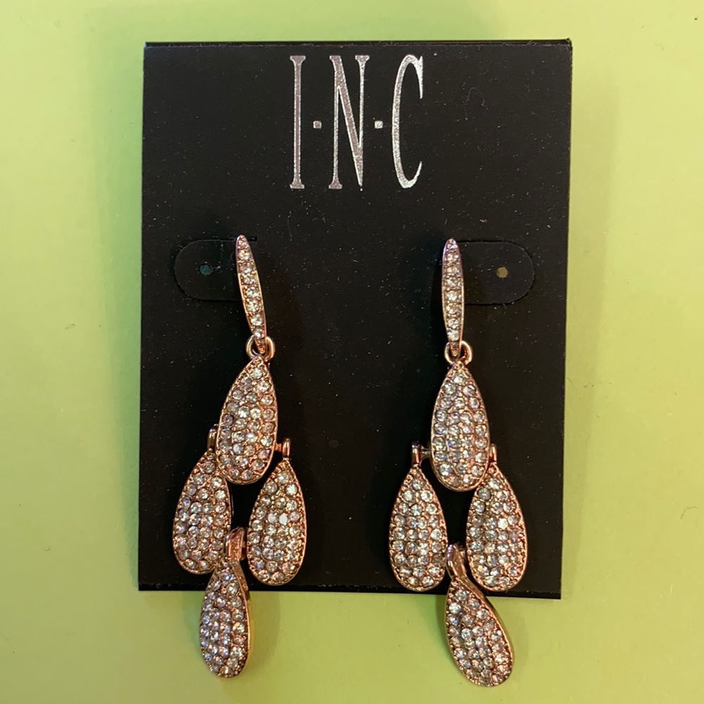 INC Drop earrings 🌺🌺🌺